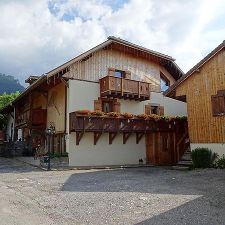 Bed and Breakfast Les Balcons Du Leman Толлон Экстерьер фото
